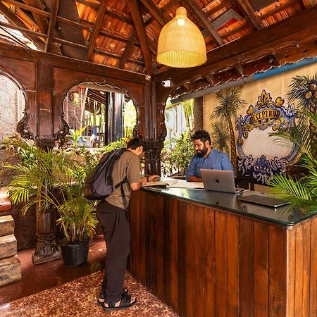 Madpackers Goa Anjuna - Bar ภายนอก รูปภาพ