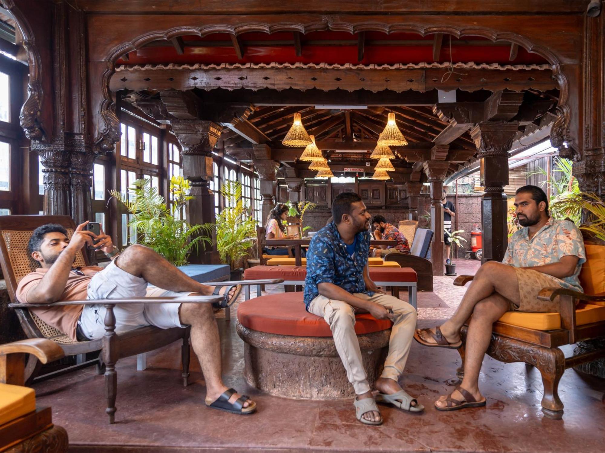 Madpackers Goa Anjuna - Bar ภายนอก รูปภาพ