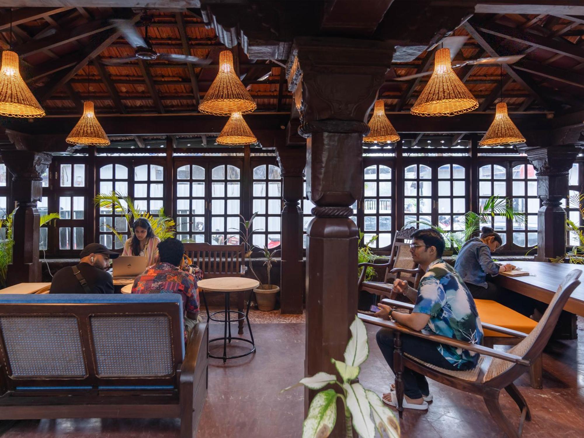 Madpackers Goa Anjuna - Bar ภายนอก รูปภาพ