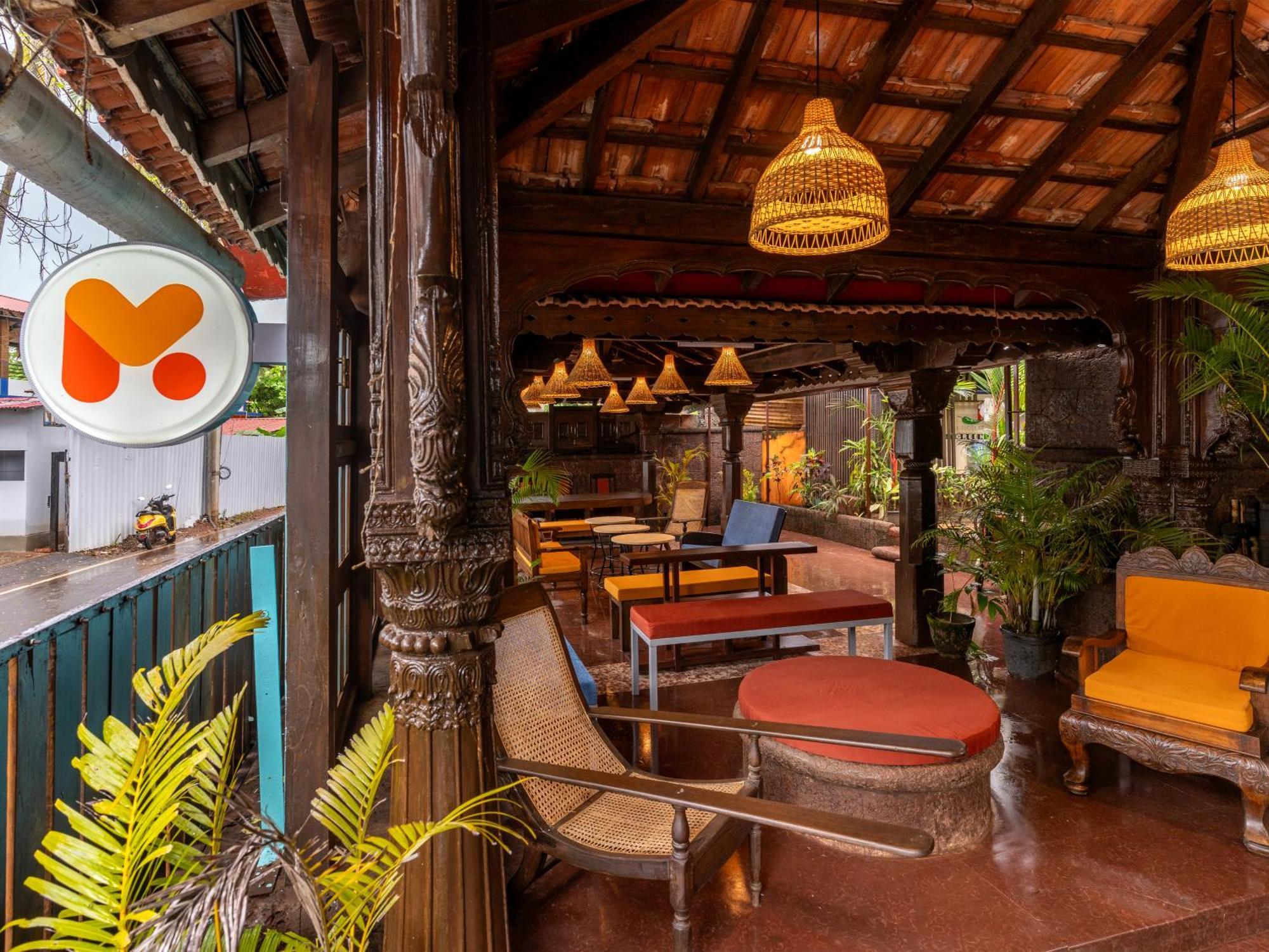 Madpackers Goa Anjuna - Bar ภายนอก รูปภาพ