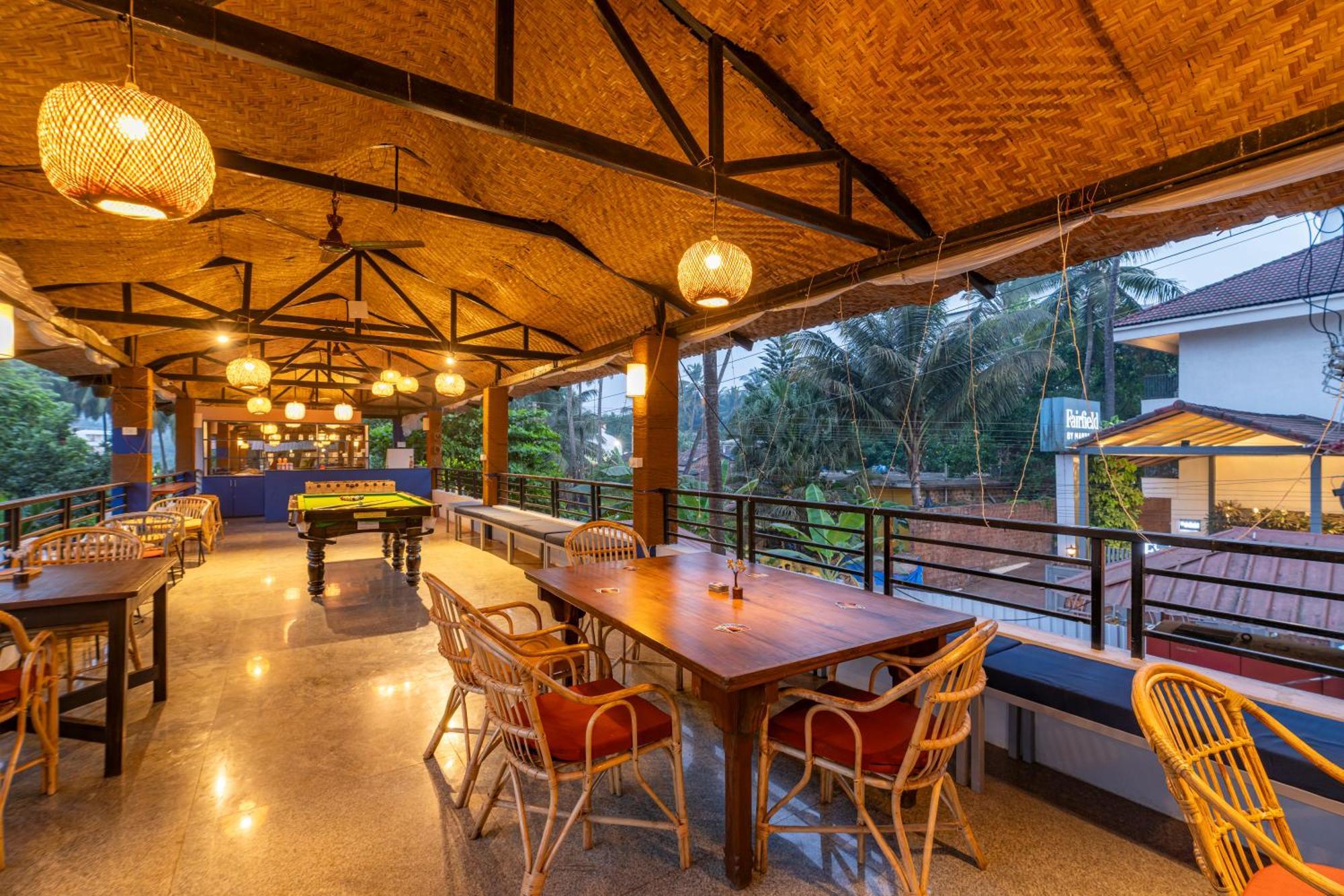 Madpackers Goa Anjuna - Bar ภายนอก รูปภาพ