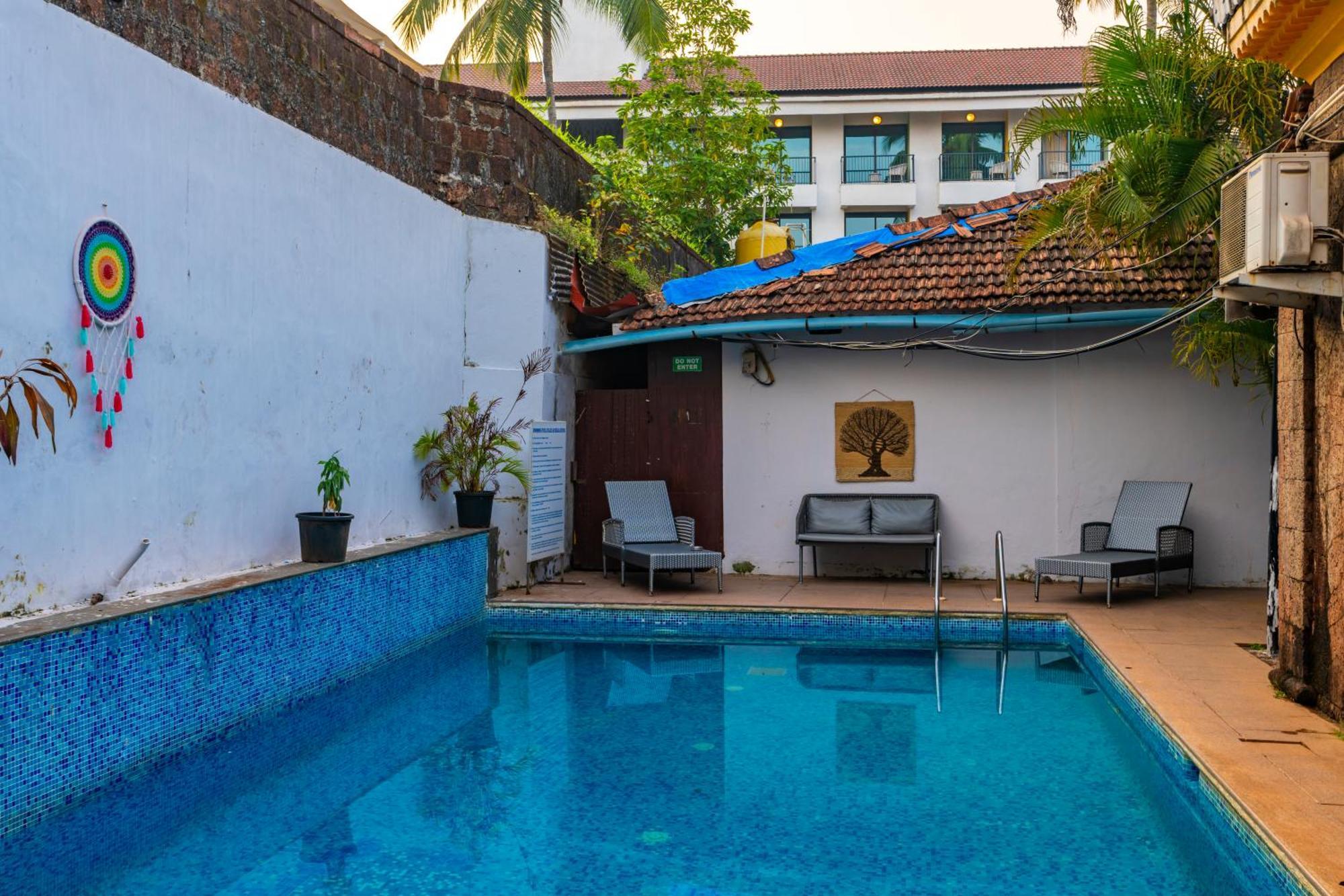 Madpackers Goa Anjuna - Bar ภายนอก รูปภาพ