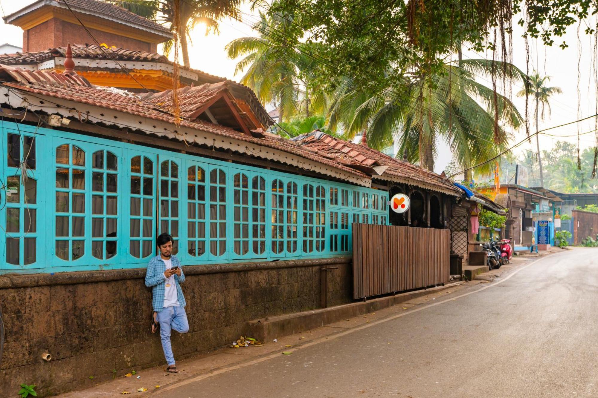 Madpackers Goa Anjuna - Bar ภายนอก รูปภาพ